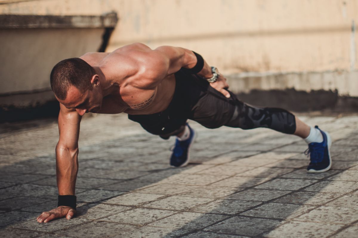 How To Get Ripped At Home Without Any Equipment Qwik Fitness
